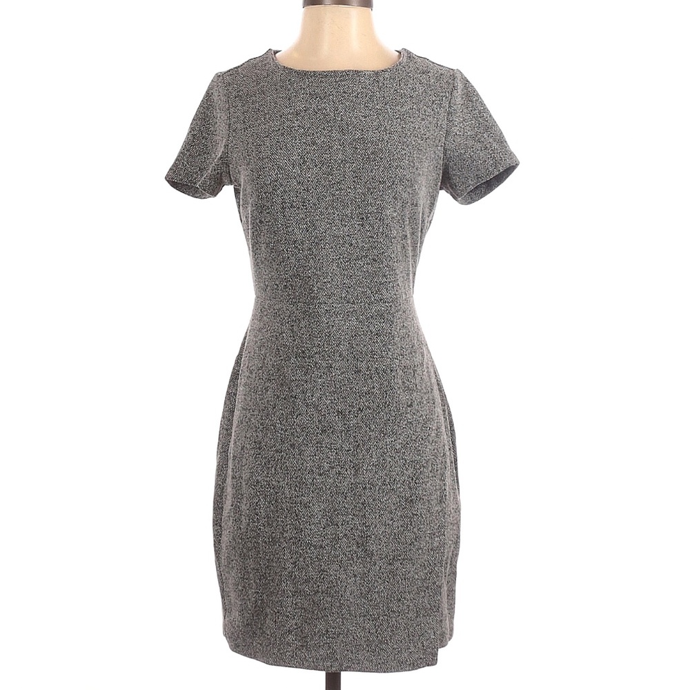 Banana Republic Short Sleeve Dress